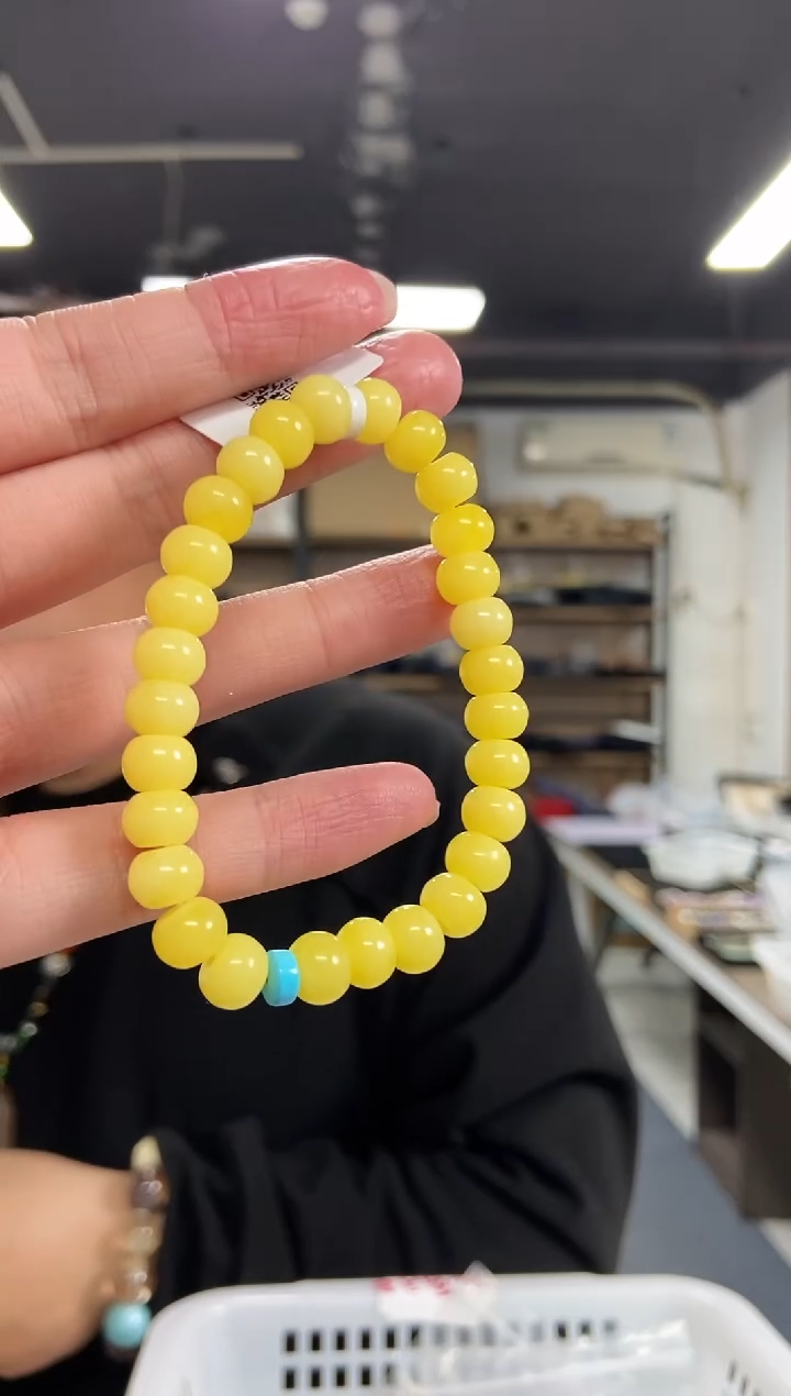 【闪购商品】蜜蜡裸石未镶嵌多样性发其一颜色微差