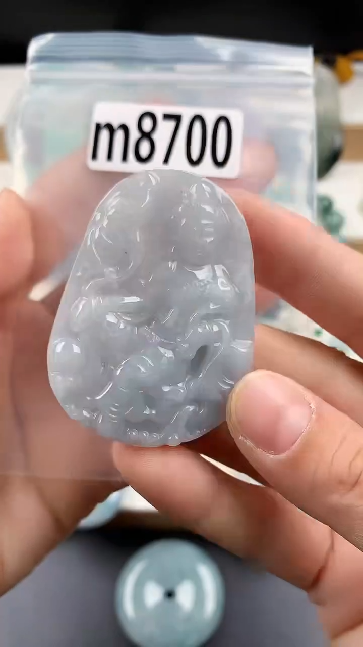 颈饰未镶嵌翡翠天然翡翠吊坠挂件