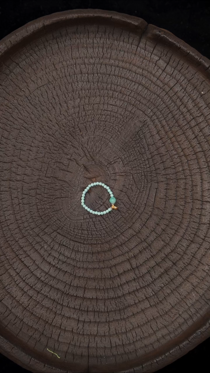 绿松石18K金镶嵌戒指戒指