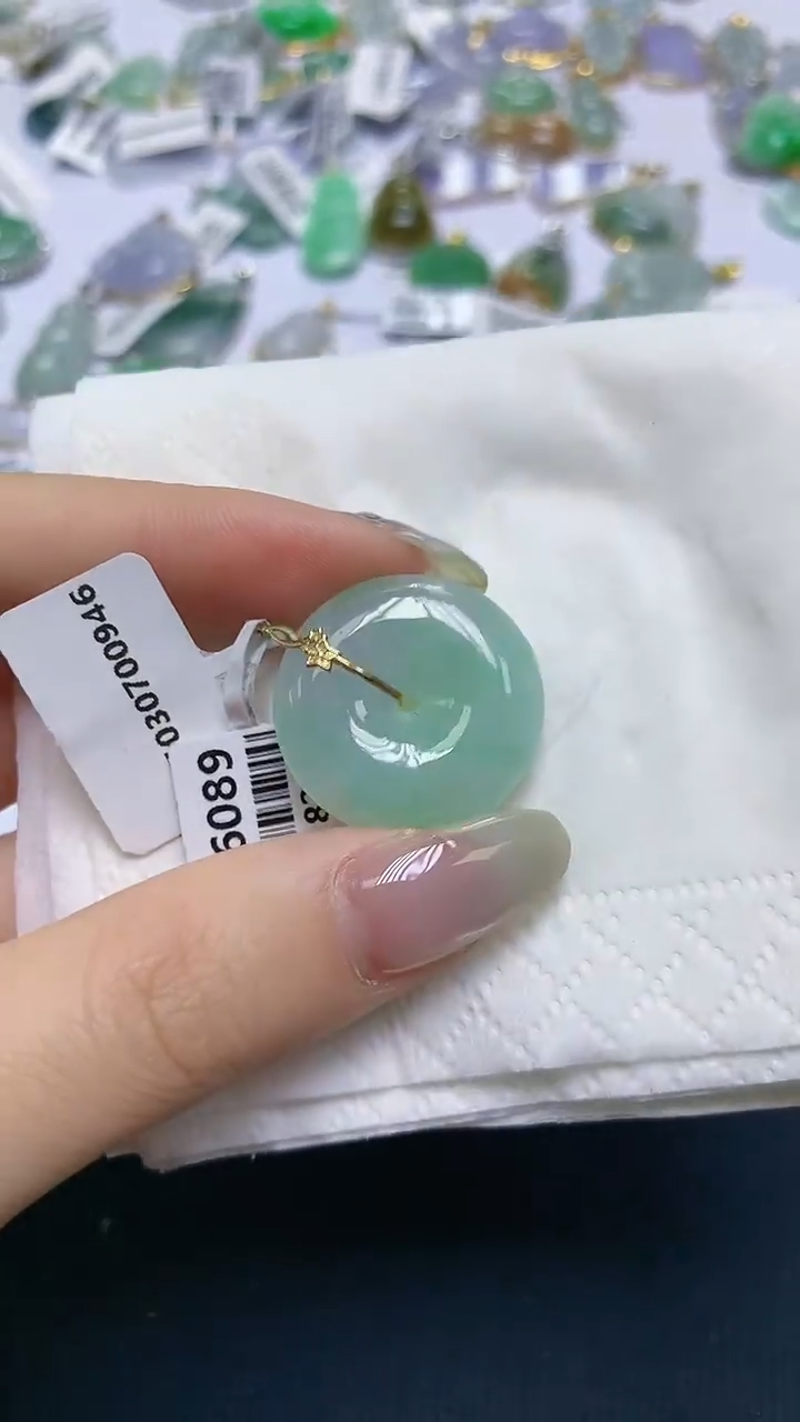 【闪购商品】翡翠18K金镶嵌颈饰天然缅甸A货翡翠