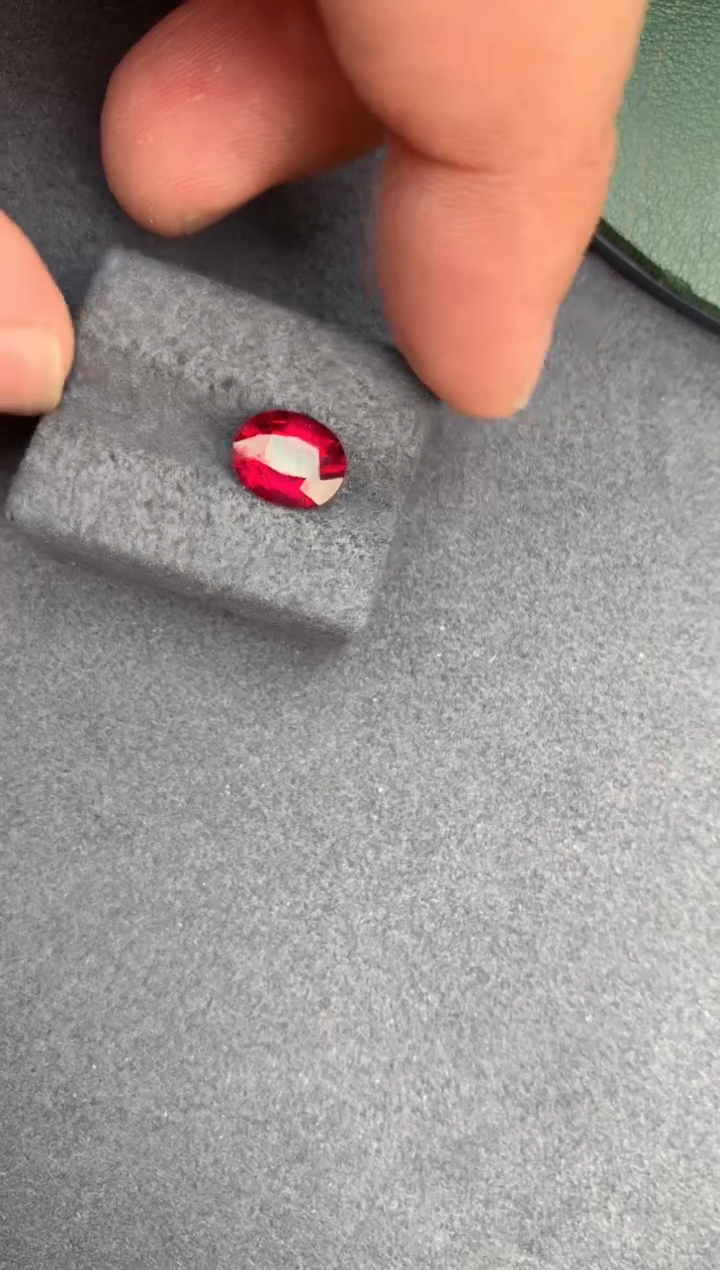 【闪购商品】碧玺裸石未镶嵌2.1ct卢比莱