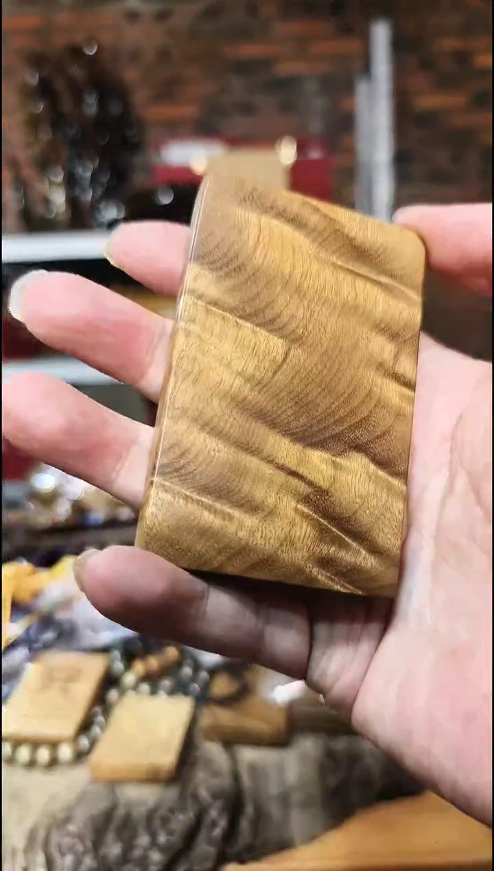 金丝楠无事牌手把件