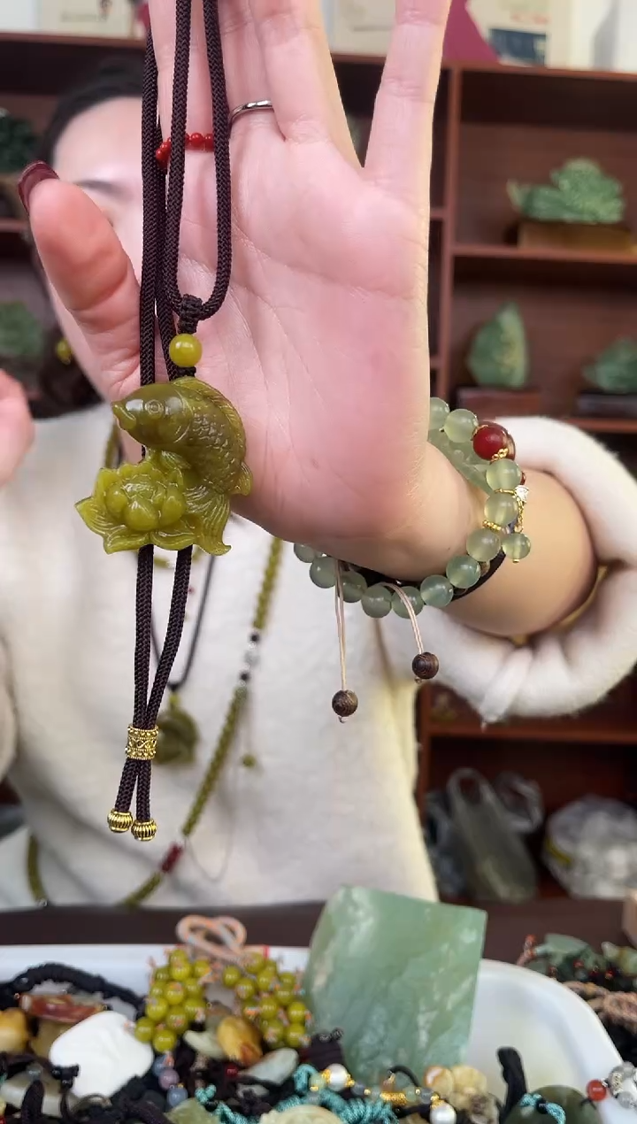 未镶嵌蛇纹石玉颈饰多样性发货拍一发一