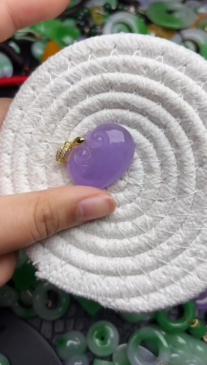 颈饰未镶嵌翡翠缅甸翡翠吊坠