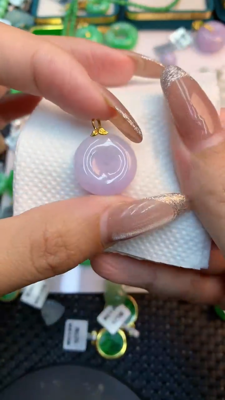 颈饰未镶嵌翡翠1