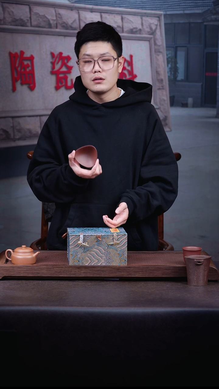 茶壶紫砂5   号   壶+杯子