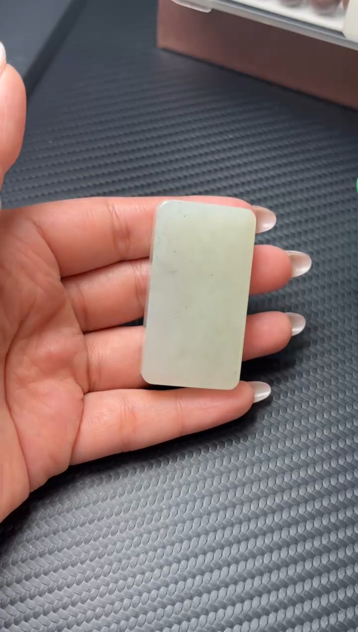 和田玉未镶嵌吊坠(赠链)黑山微色差吊坠m M