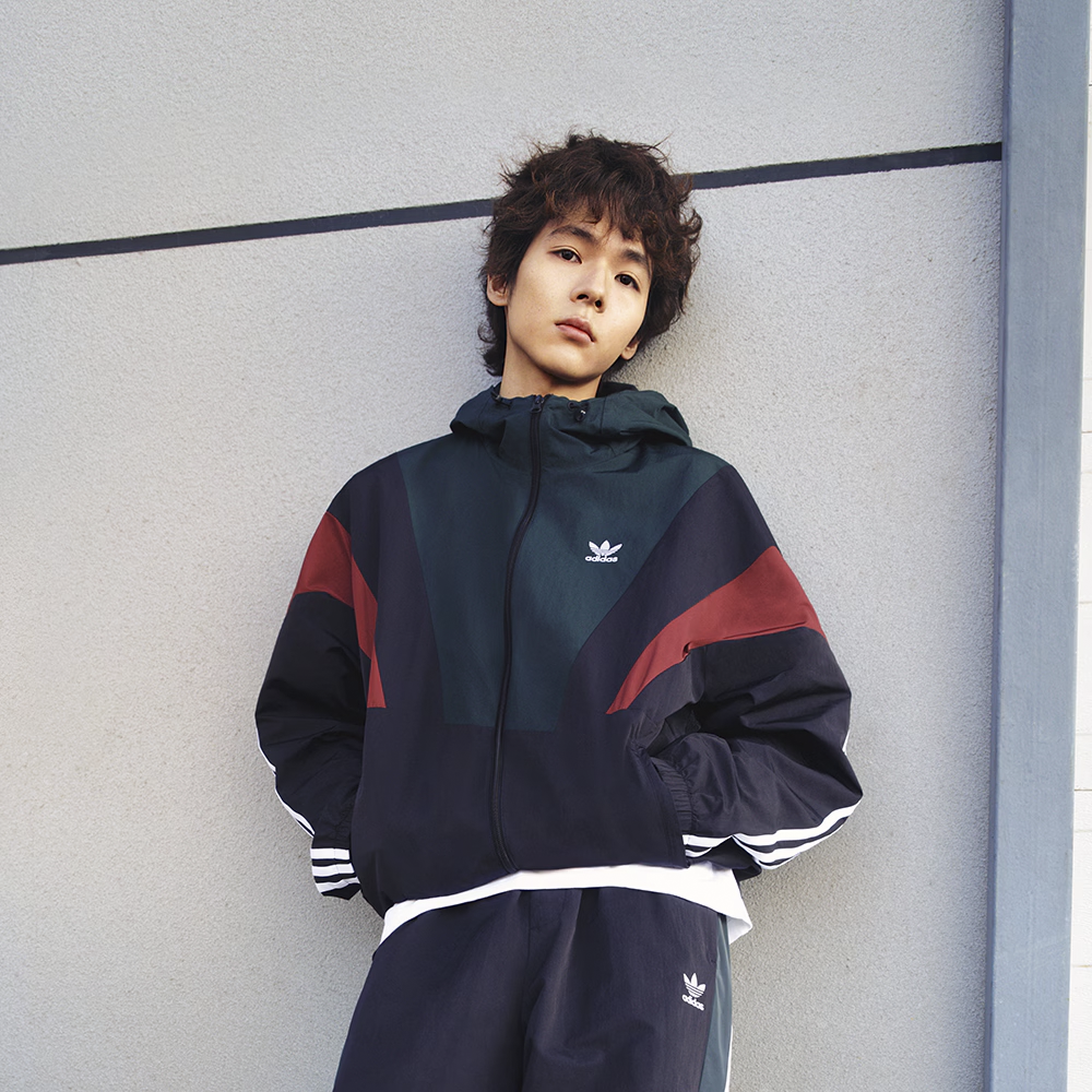 Adidas阿迪达斯三叶草【官方正品】男子复古运动立领夹克外套KC3125