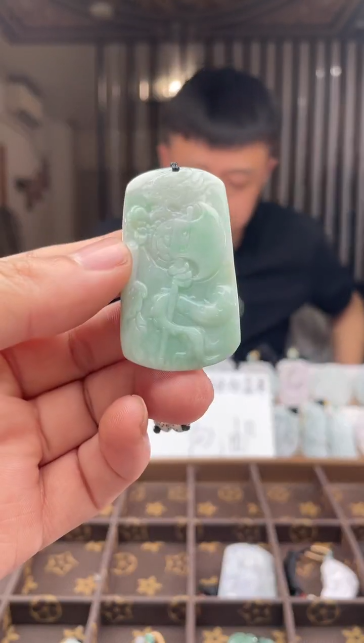 颈饰未镶嵌翡翠25/12/5/.708