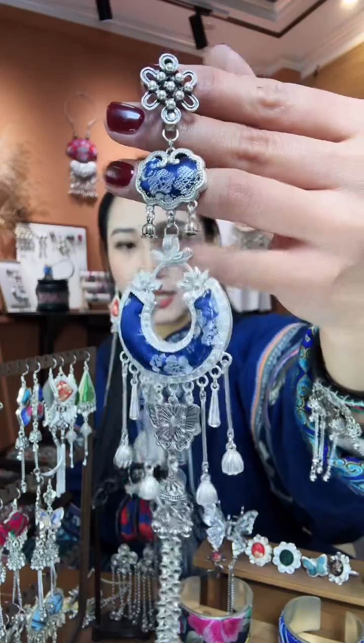 【闪购商品】刺绣纯手工民族风压襟