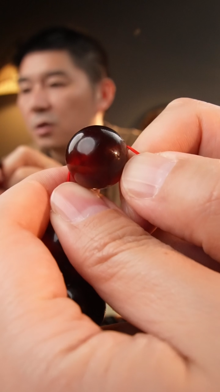 【闪购商品】琥珀裸石未镶嵌20+血珀单珠