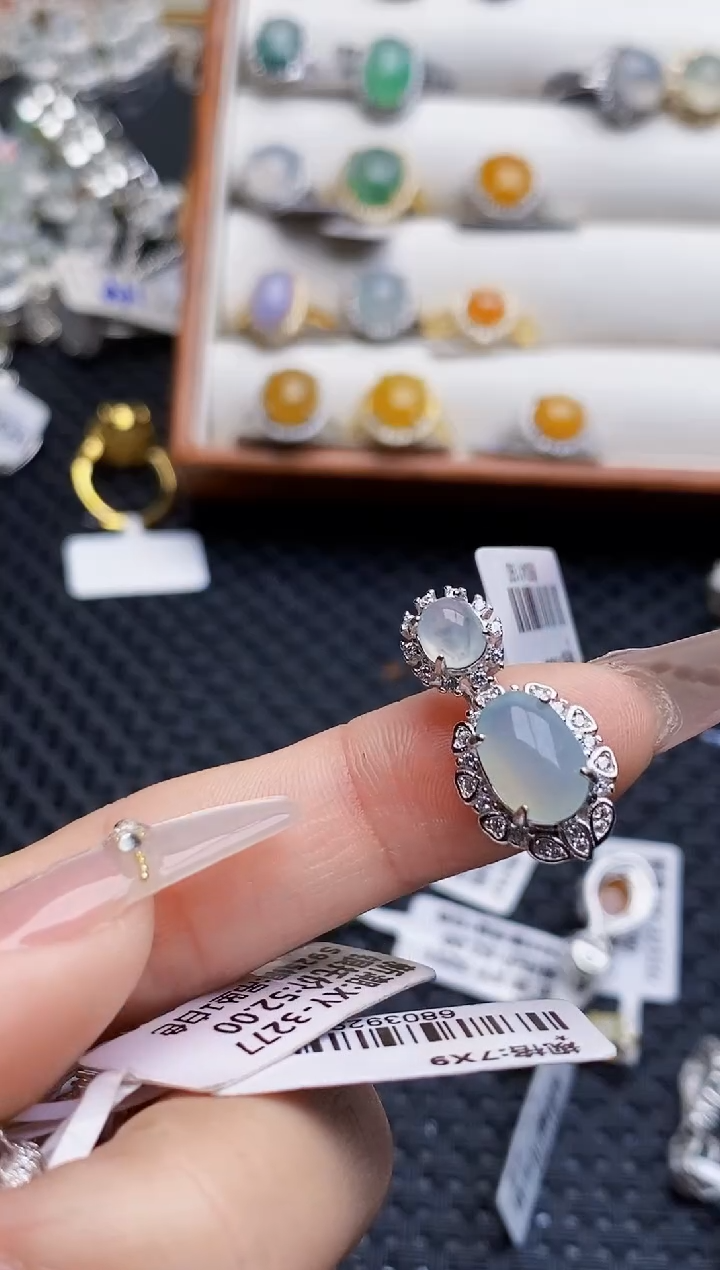 银S925镶嵌戒指翡翠➳****?7209