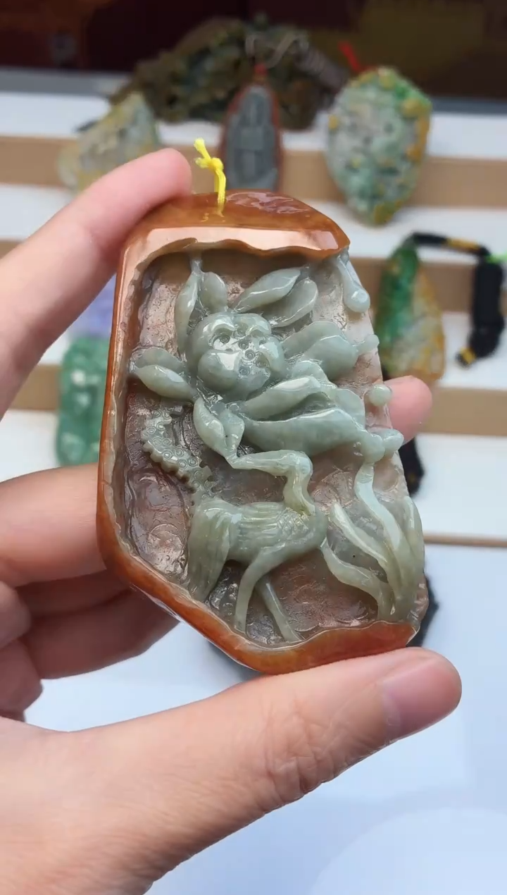 颈饰未镶嵌翡翠牌子