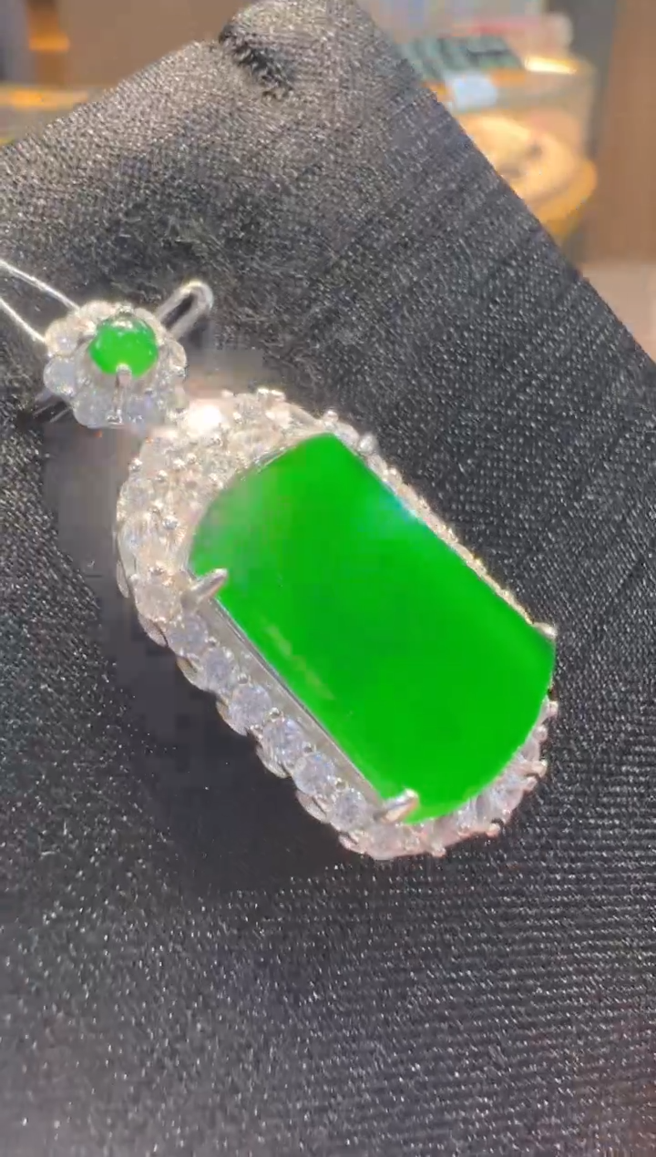 【闪购商品】翡翠吊坠(不含链)银S925镶嵌