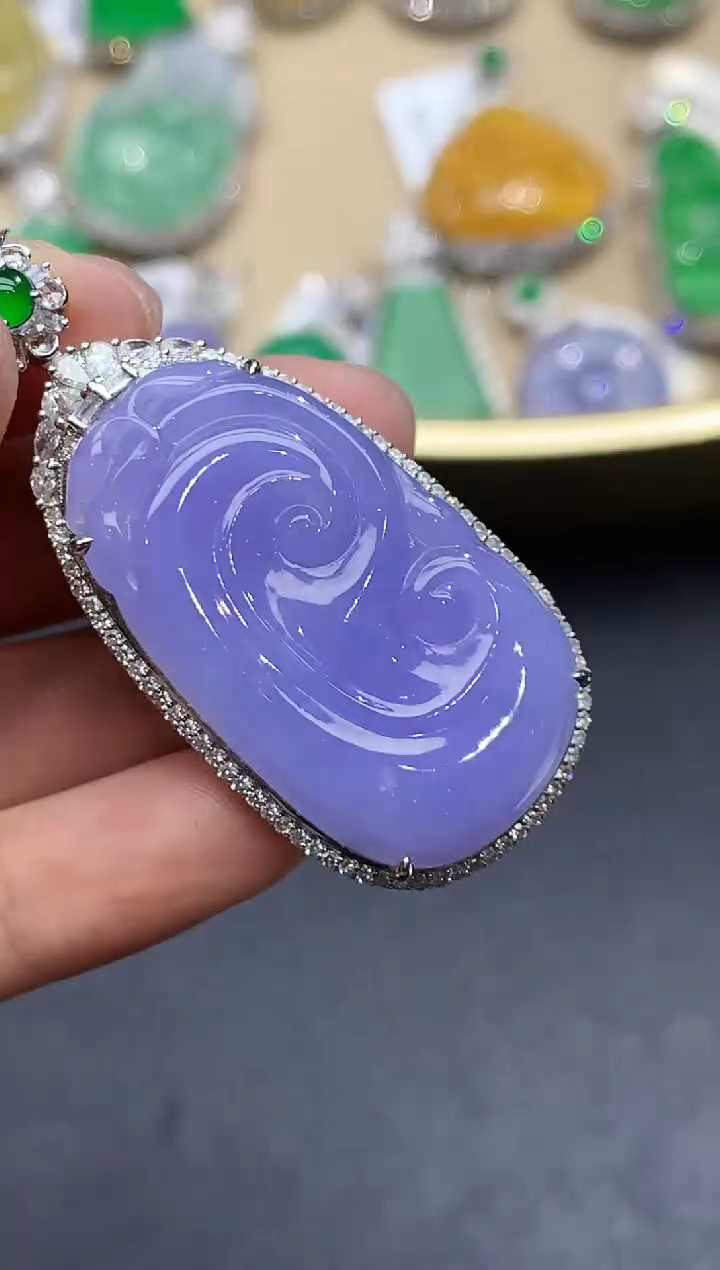 【闪购商品】翡翠吊坠(不含链)18K金镶嵌4599