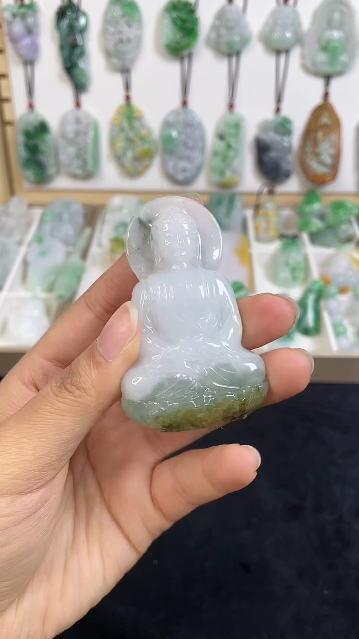 颈饰未镶嵌翡翠1