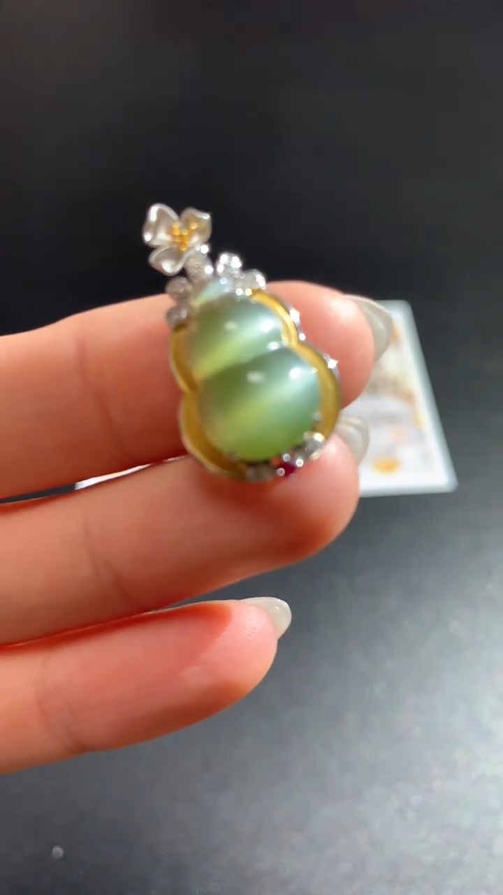 【闪购商品】和田玉吊坠18K金镶嵌葫芦回流不退不换|3800+0