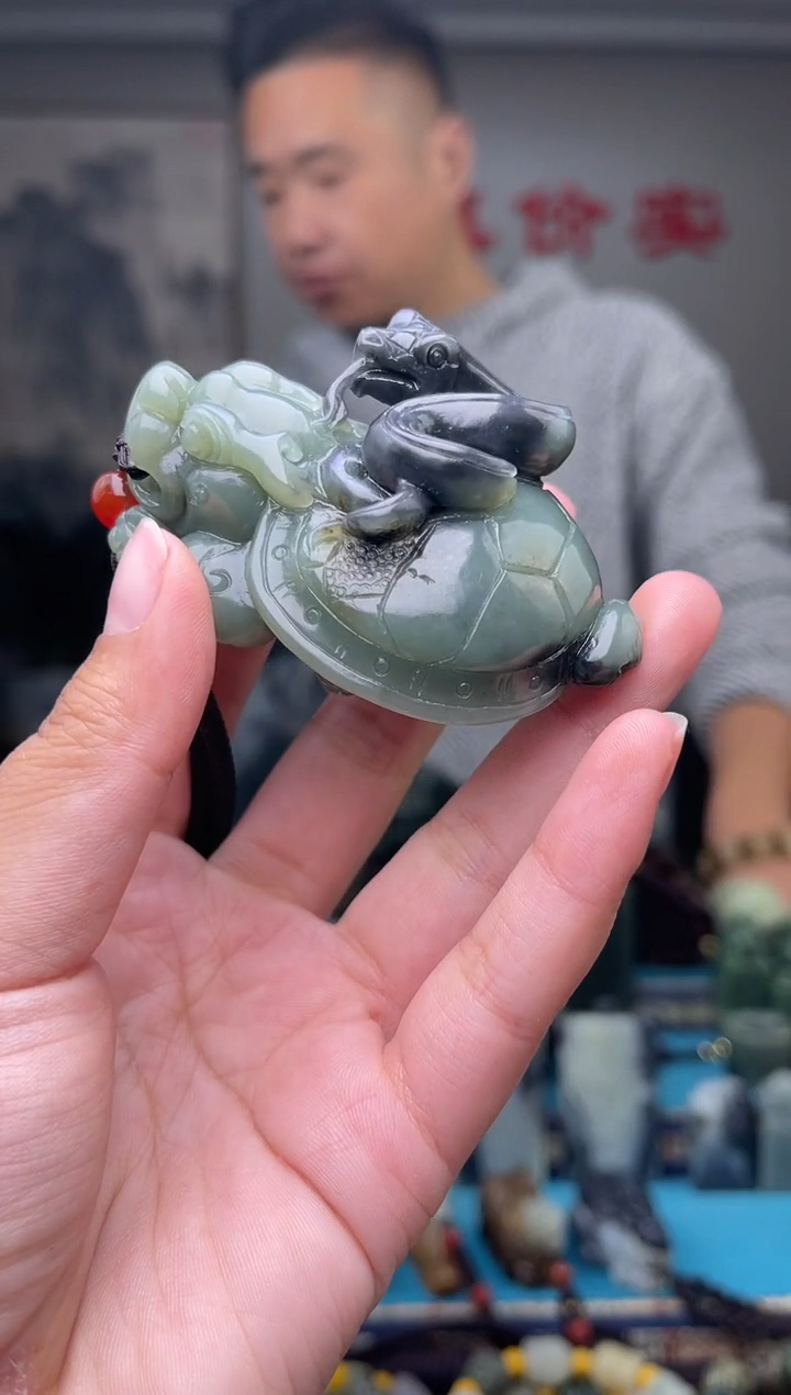 未镶嵌和田玉挂件1