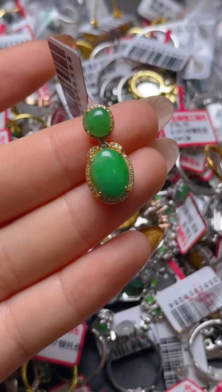 银S925镶嵌戒指翡翠百内无证书