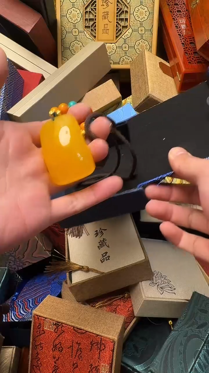 【闪购商品】蜜蜡手链未镶嵌————————