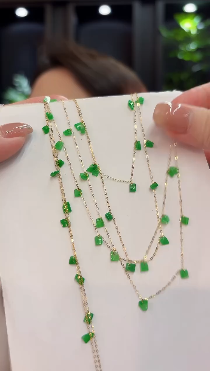 颈饰18K金镶嵌翡翠缅甸A货/多样性发货/一件