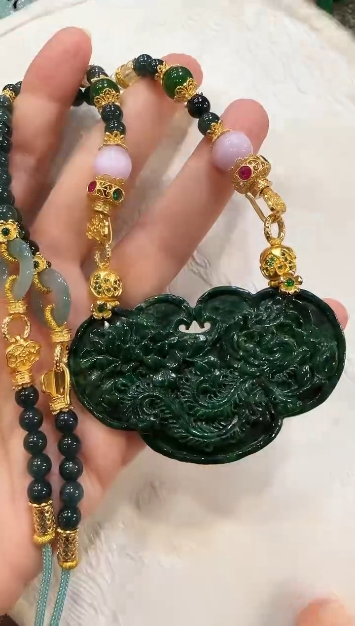 颈饰未镶嵌翡翠国风