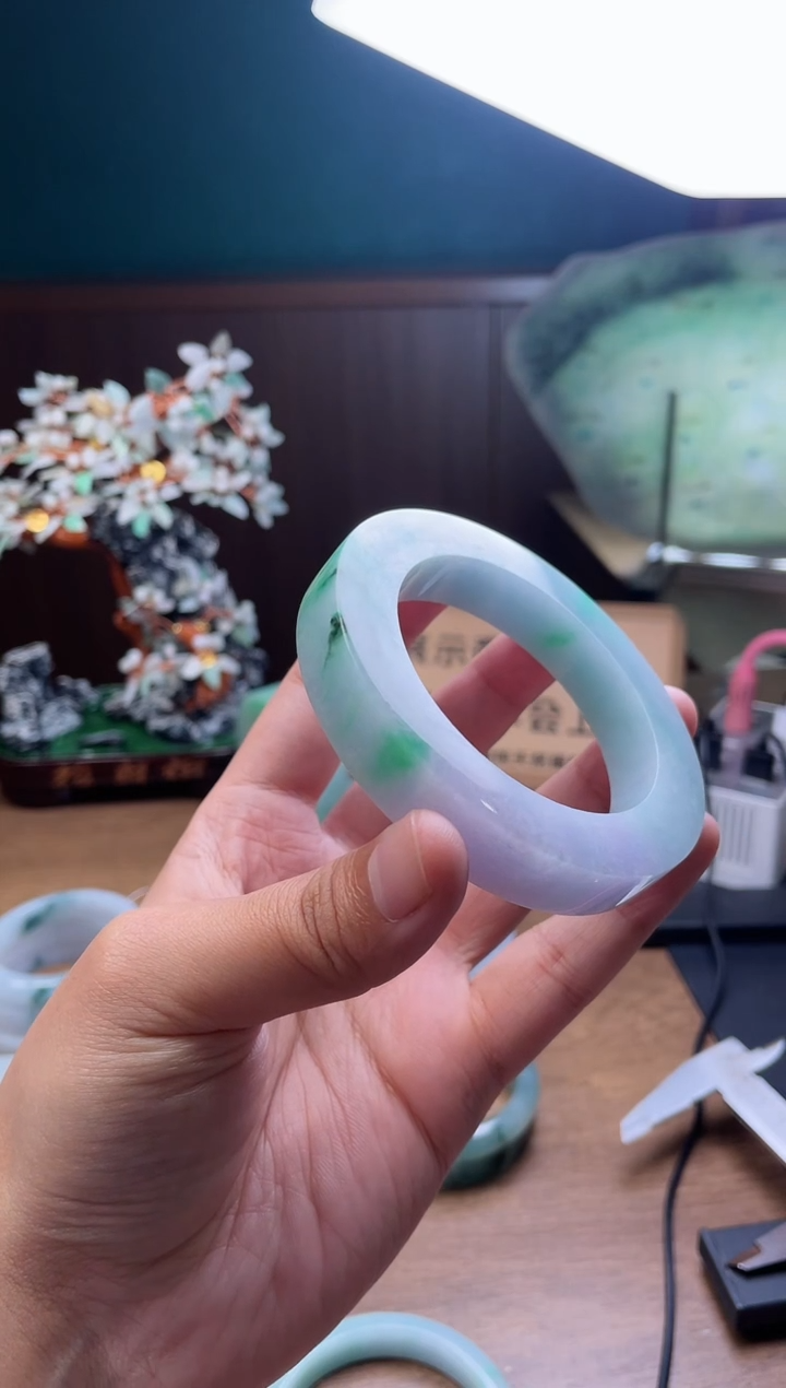 【闪购商品】定制翡翠手镯未镶嵌定制