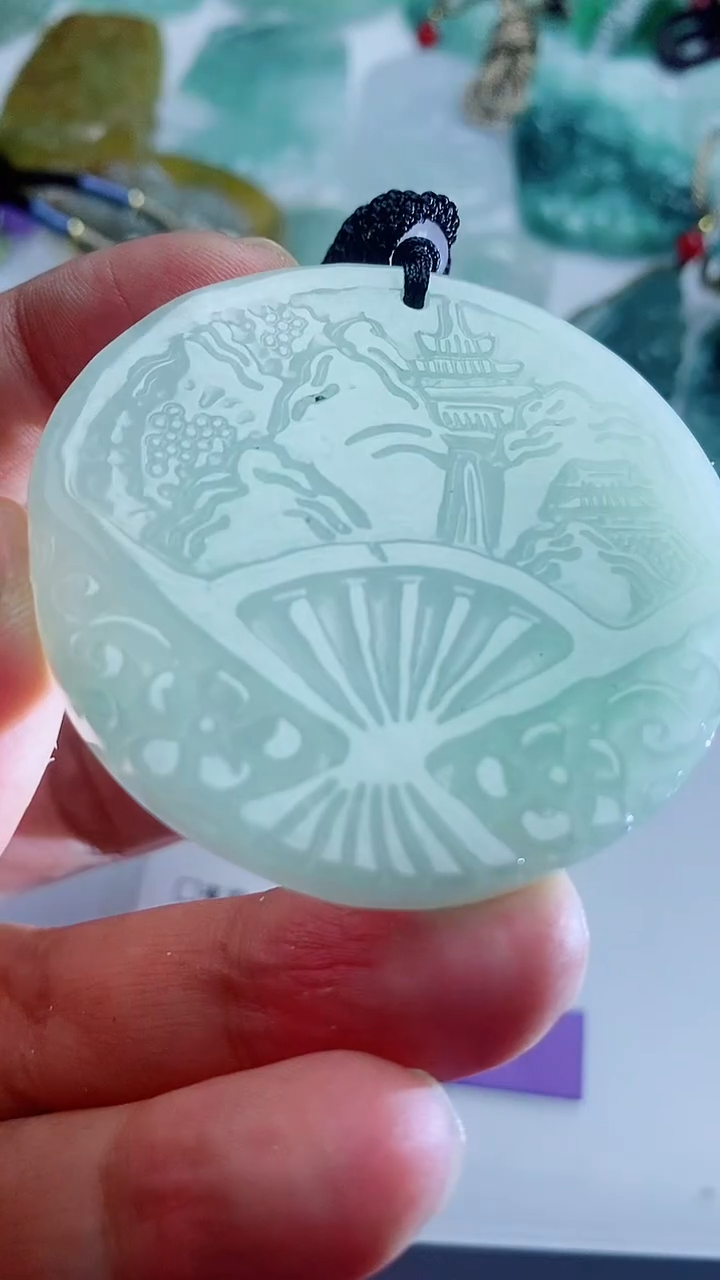 【闪购商品】翡翠吊坠(不含链)未镶嵌1