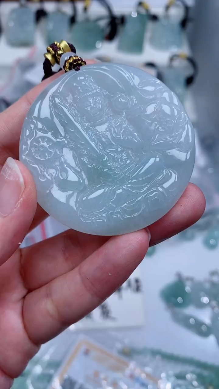 颈饰未镶嵌翡翠吊坠
