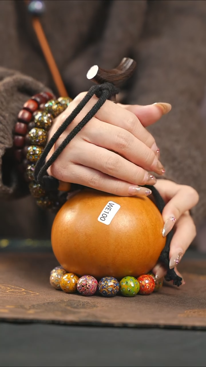 【闪购商品】WE100原皮小容量酒葫芦随缘发