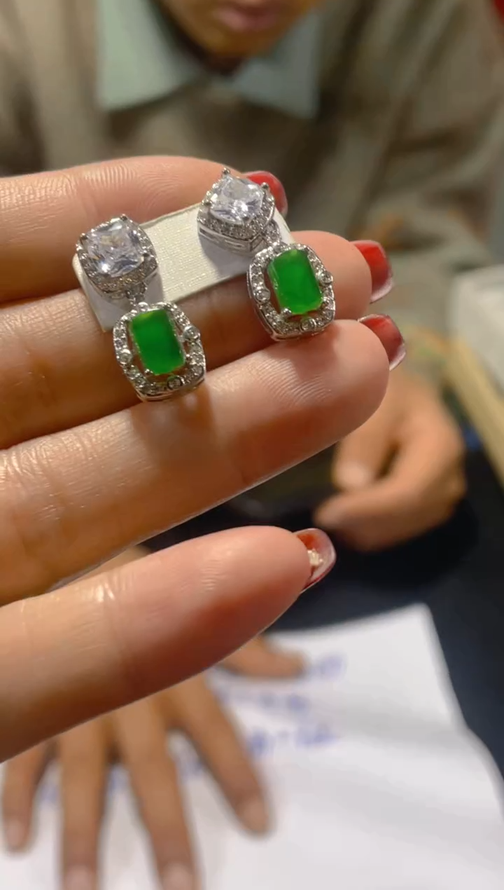 【闪购商品】翡翠耳饰未镶嵌天然A货翡翠（多样性发货拍一发一）