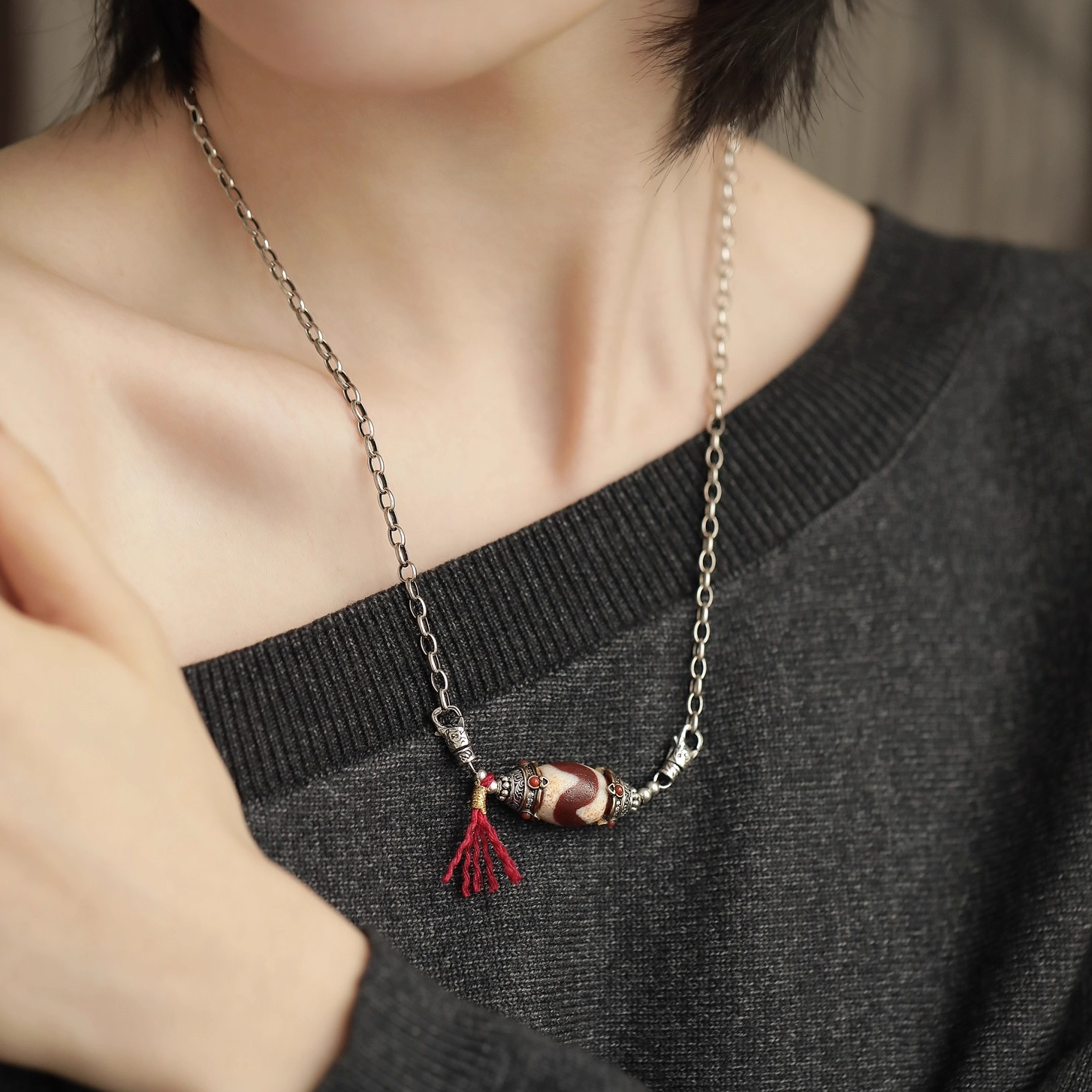 链子925银 N18799 暗红镶嵌虎牙天珠项链