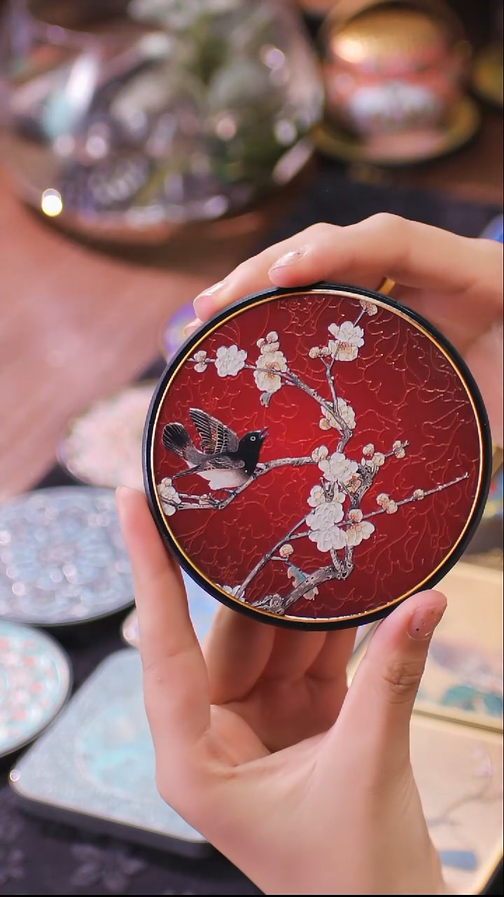 壹藏贰宝喜上眉梢图案杯垫一片