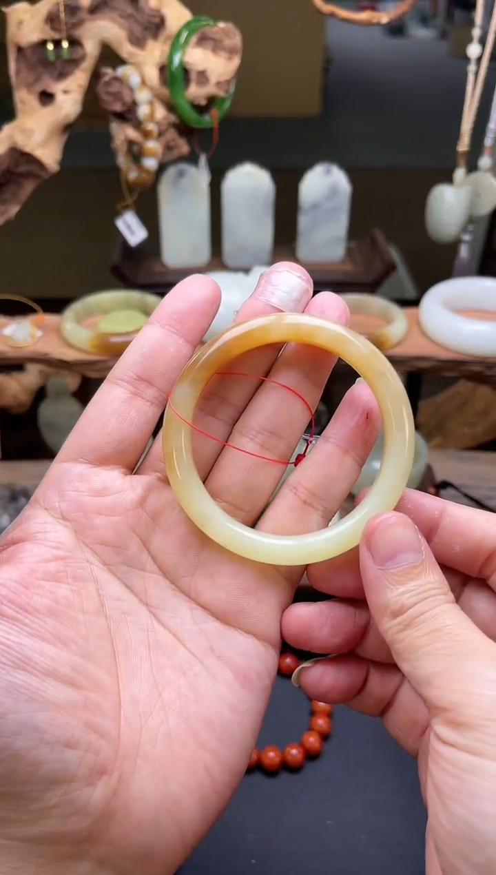 【闪购商品】和田玉手镯未镶嵌55+圈若羌糖黄玉手镯900289