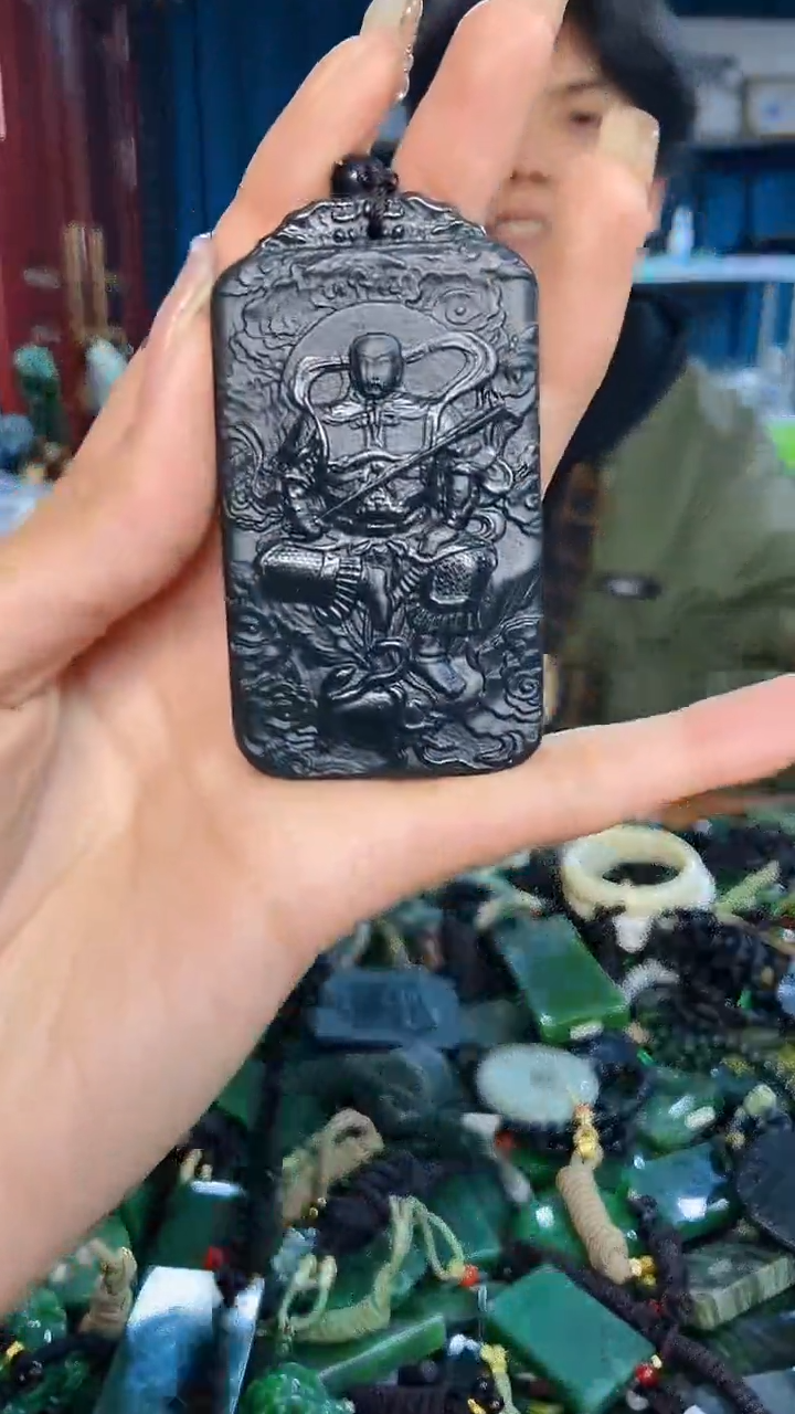 未镶嵌和田玉挂件1