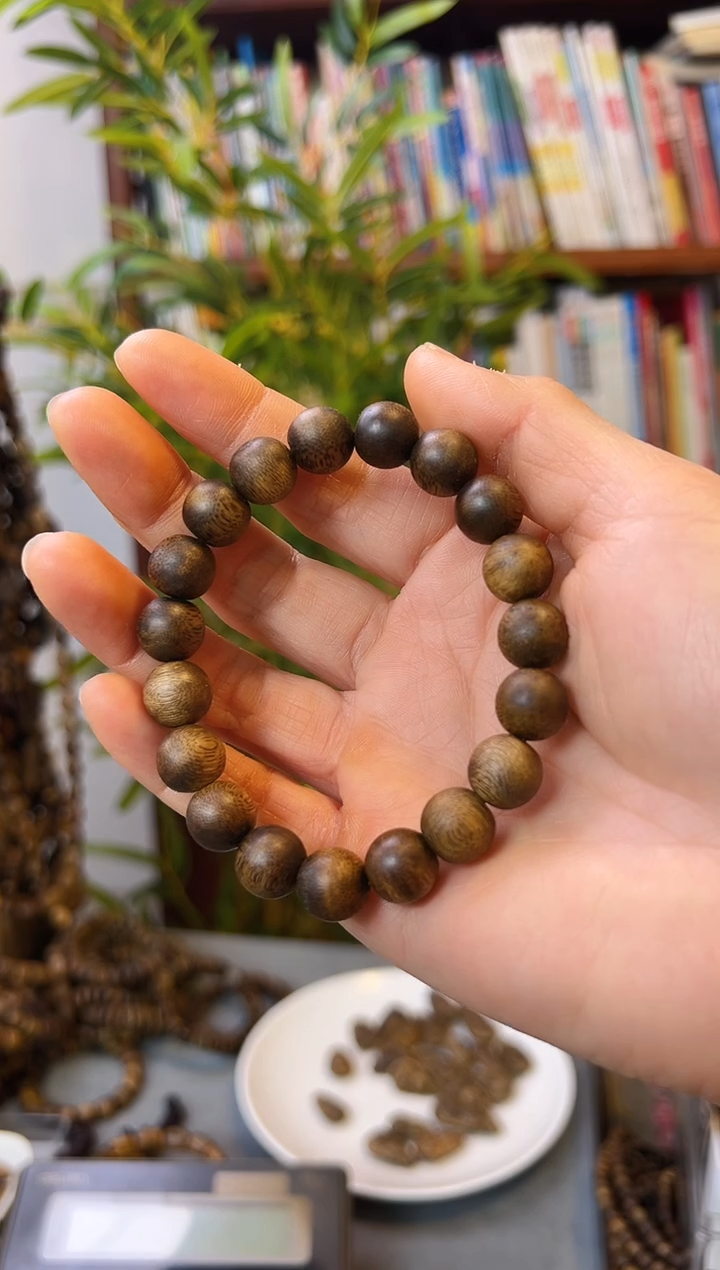【闪购商品】沉香手串棋楠圆珠单圈多样性发一条