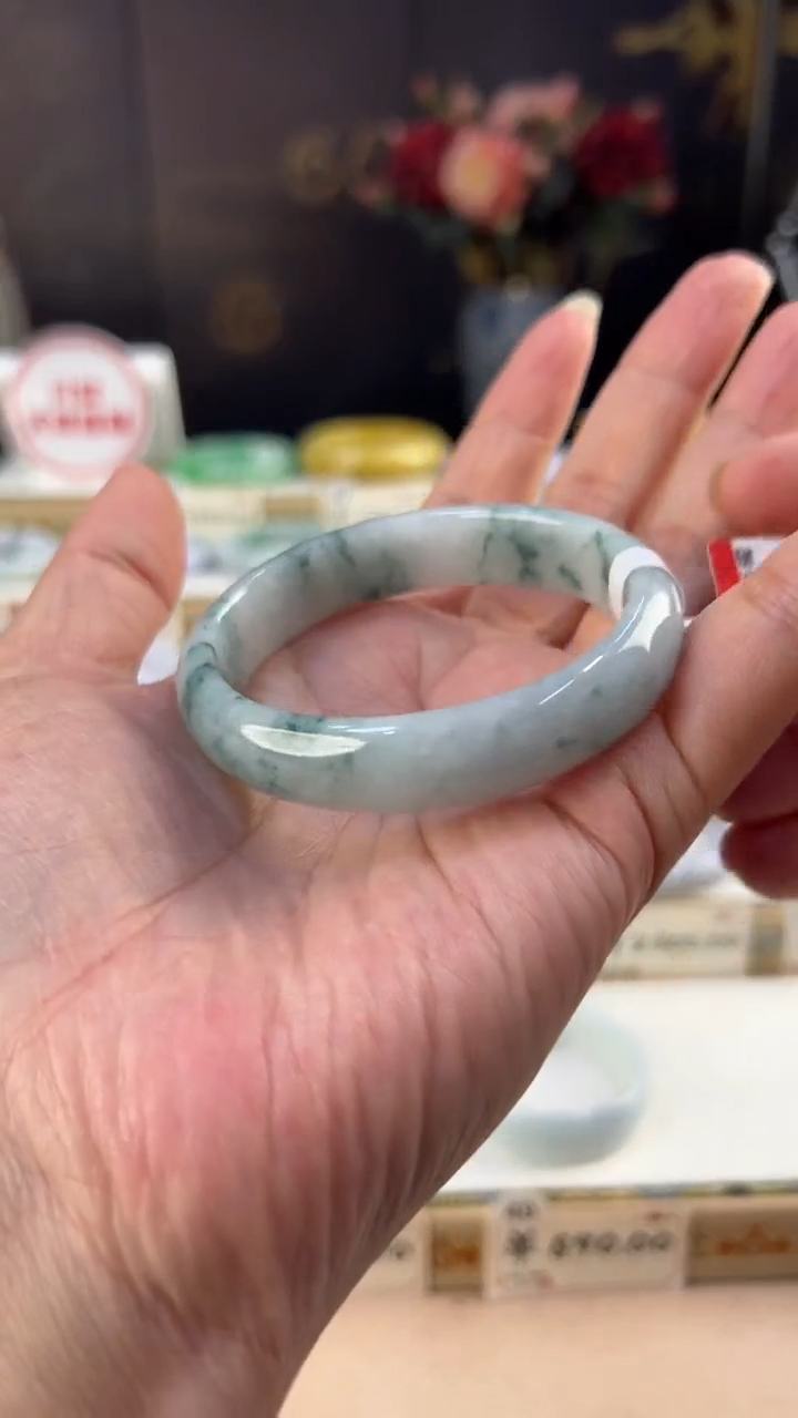 【闪购商品】翡翠手镯未镶嵌56圈口贵妃