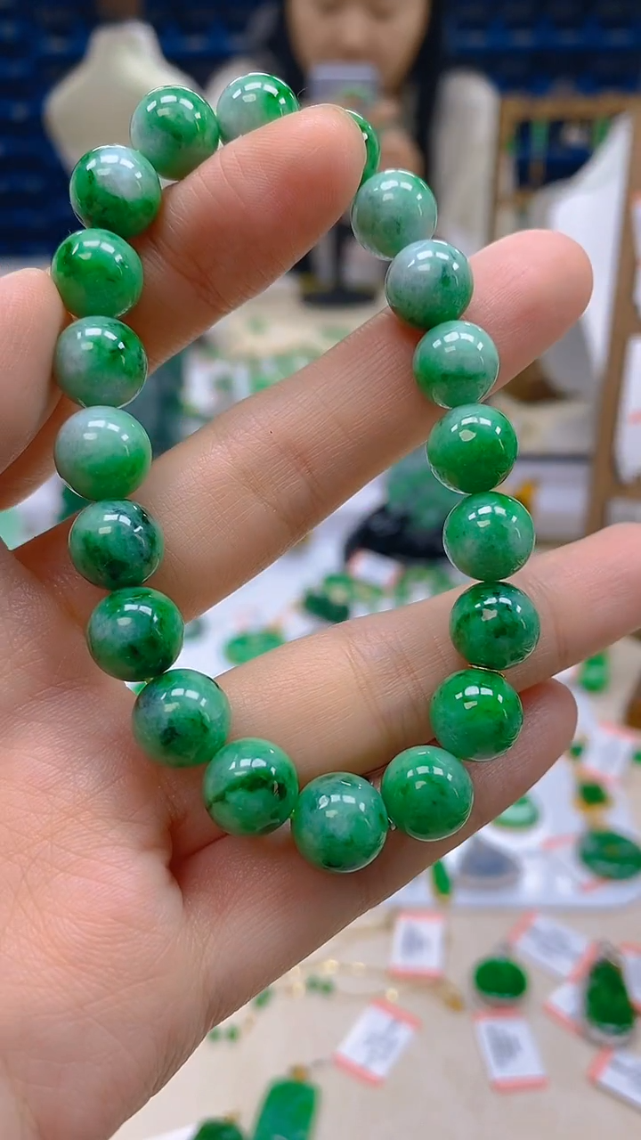 颈饰未镶嵌翡翠新号开播 全场乱卖