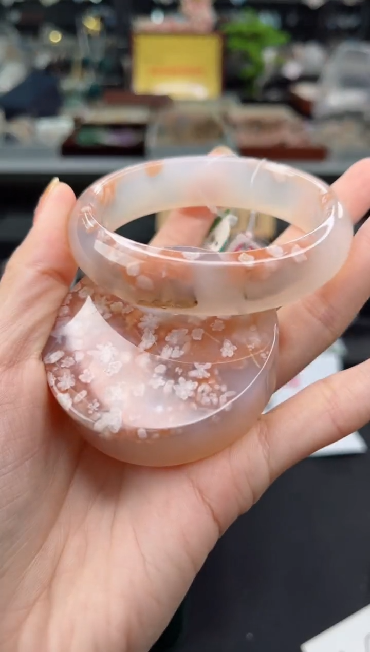 【闪购商品】石英质玉手镯未镶嵌58圈口（赠品镯心）S9883