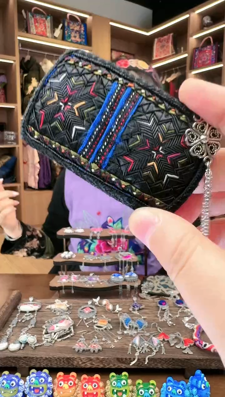 【闪购商品】织绣199黔东南苗族刺绣