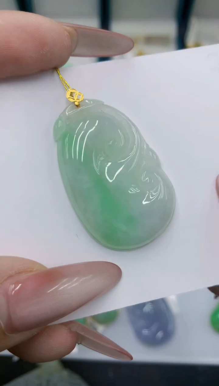 颈饰18K金镶嵌翡翠11111