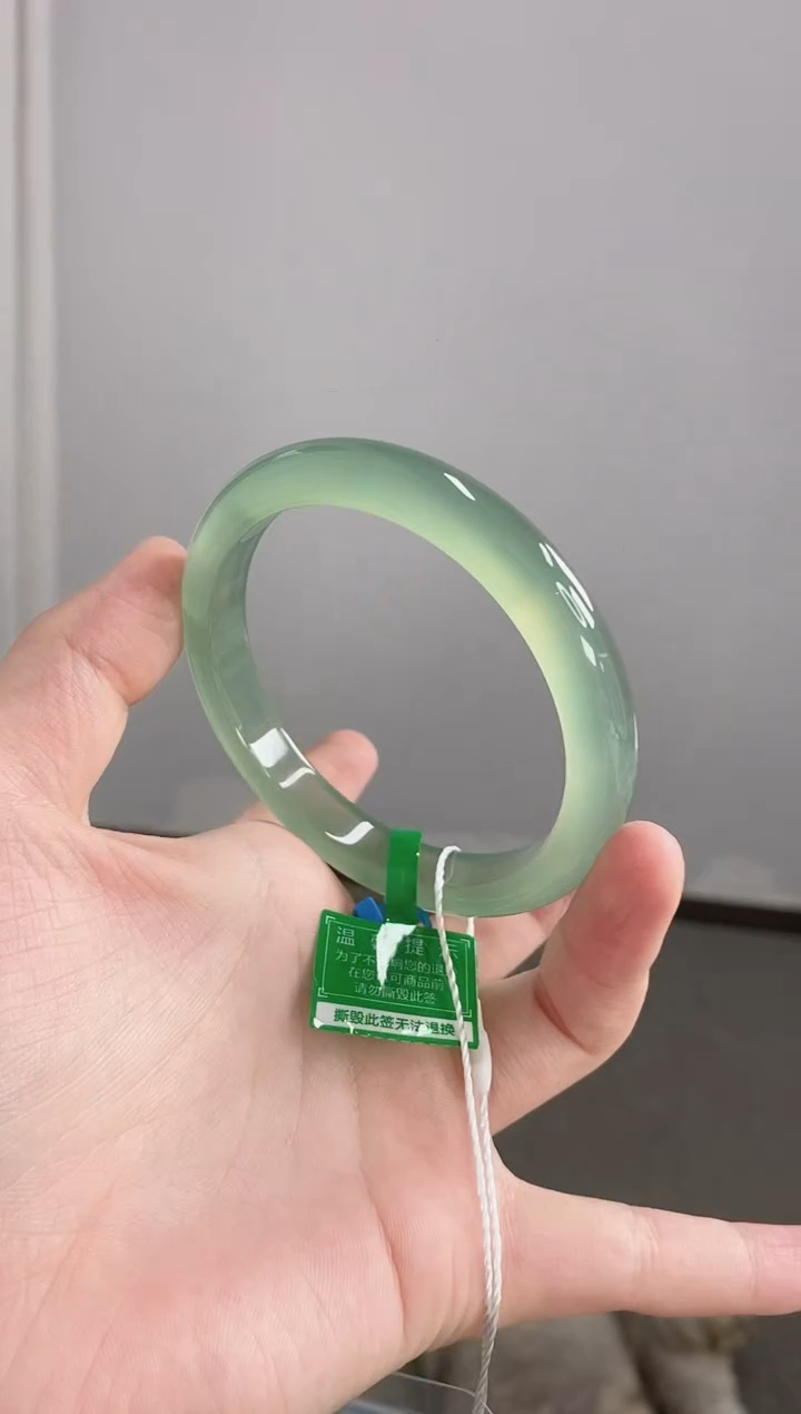 玛瑙/玉髓手镯未镶嵌62圈