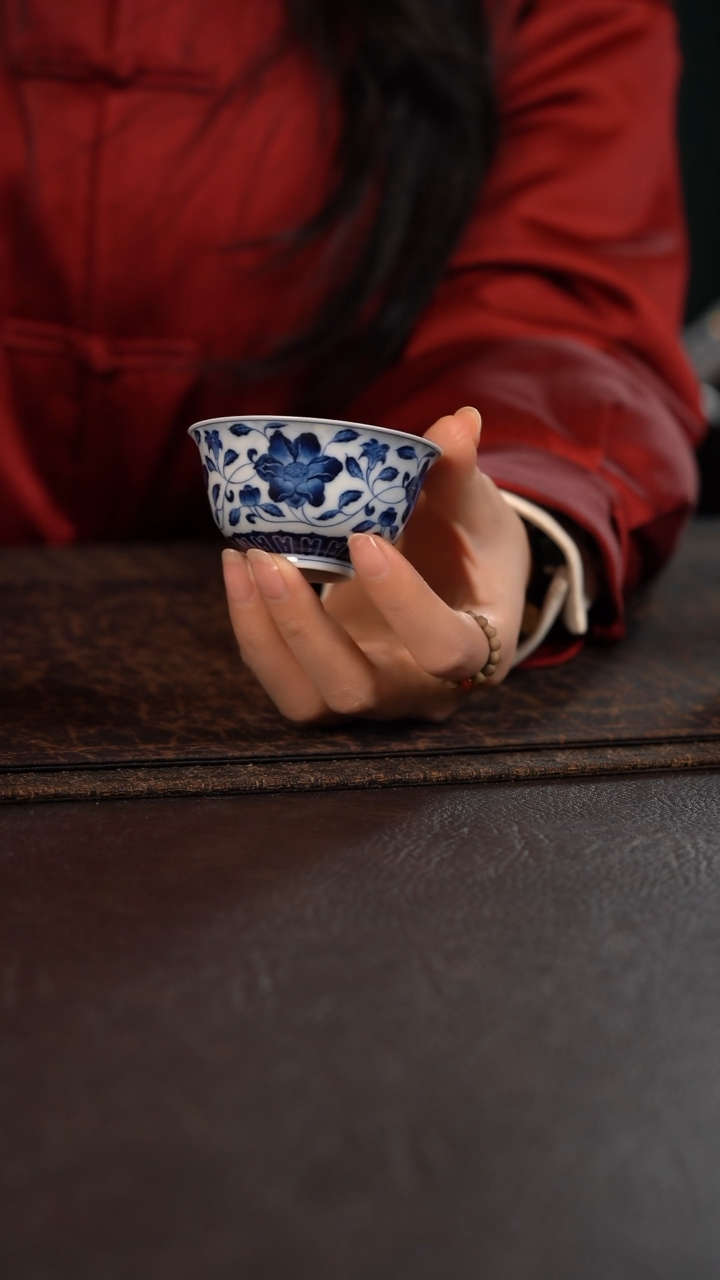 【闪购商品】杯洪印慕明缠枝石榴花撇口杯