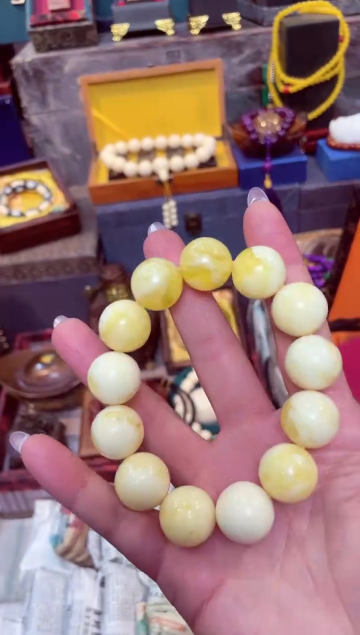 【闪购商品】蜜蜡手串未镶嵌               