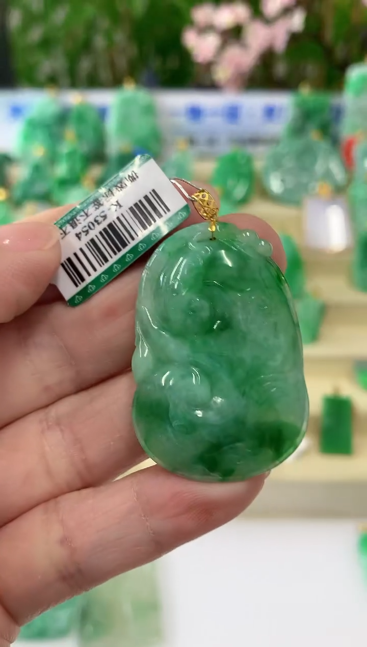 【闪购商品】翡翠颈饰18K金镶嵌挂件
