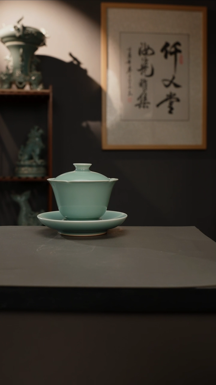 【闪购商品】杯仿古釉原矿 花口三才
