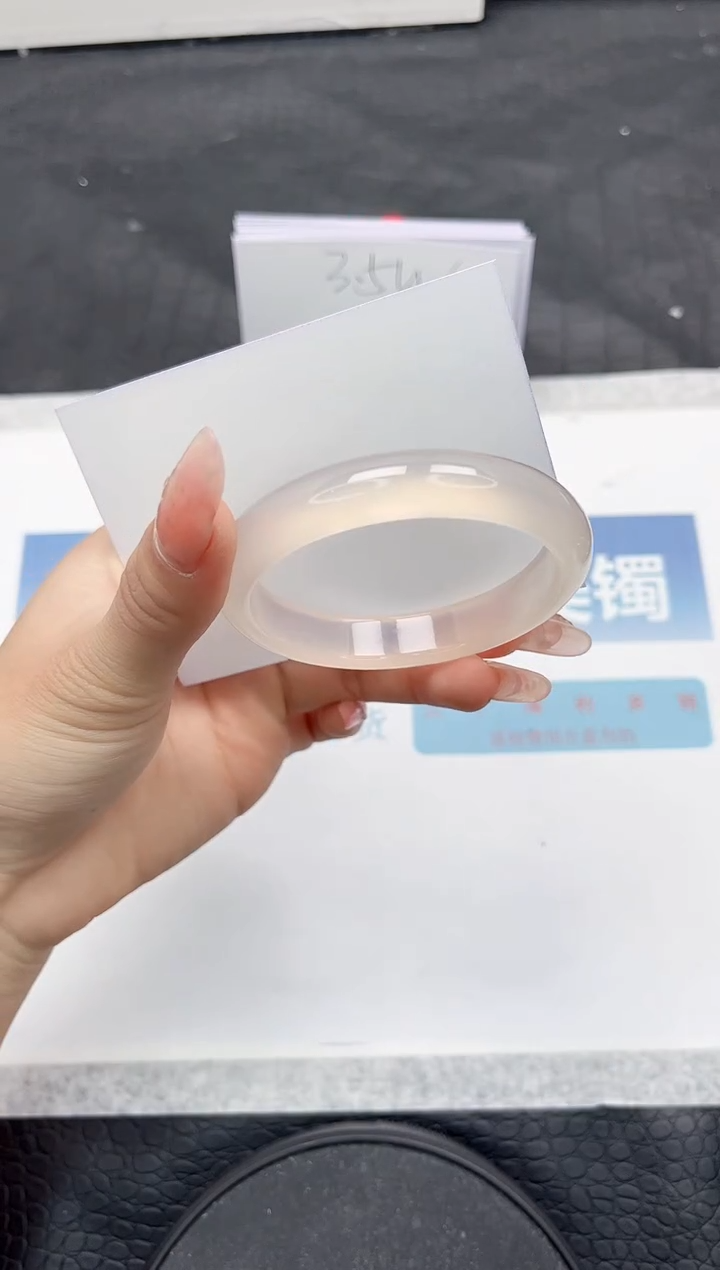 【闪购商品】石英质玉手镯未镶嵌L198-52.3