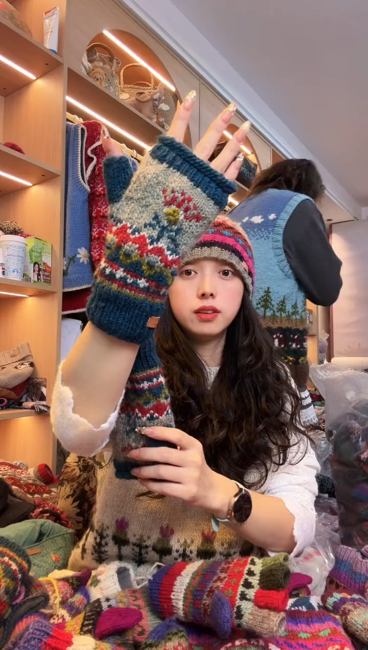 纯棉百羊毛彼岸花半包手套