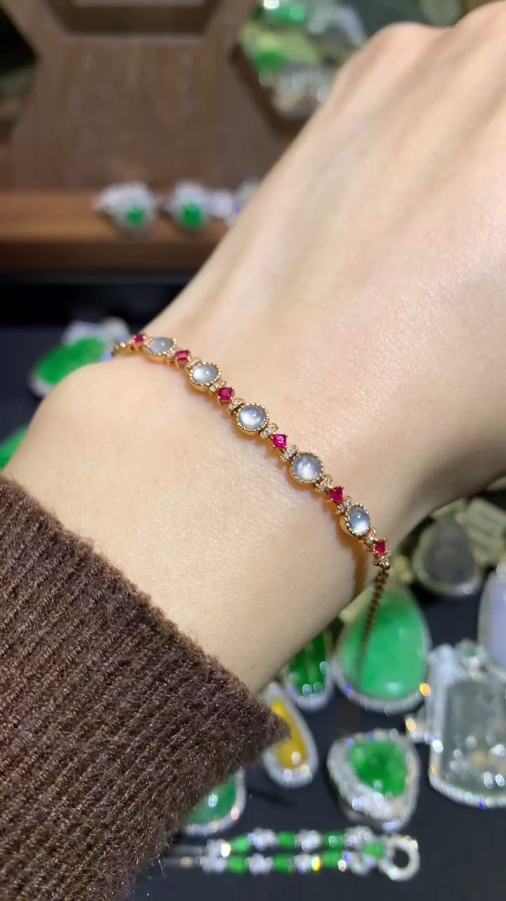 【闪购商品】翡翠吊坠(不含链)18K金镶嵌手链