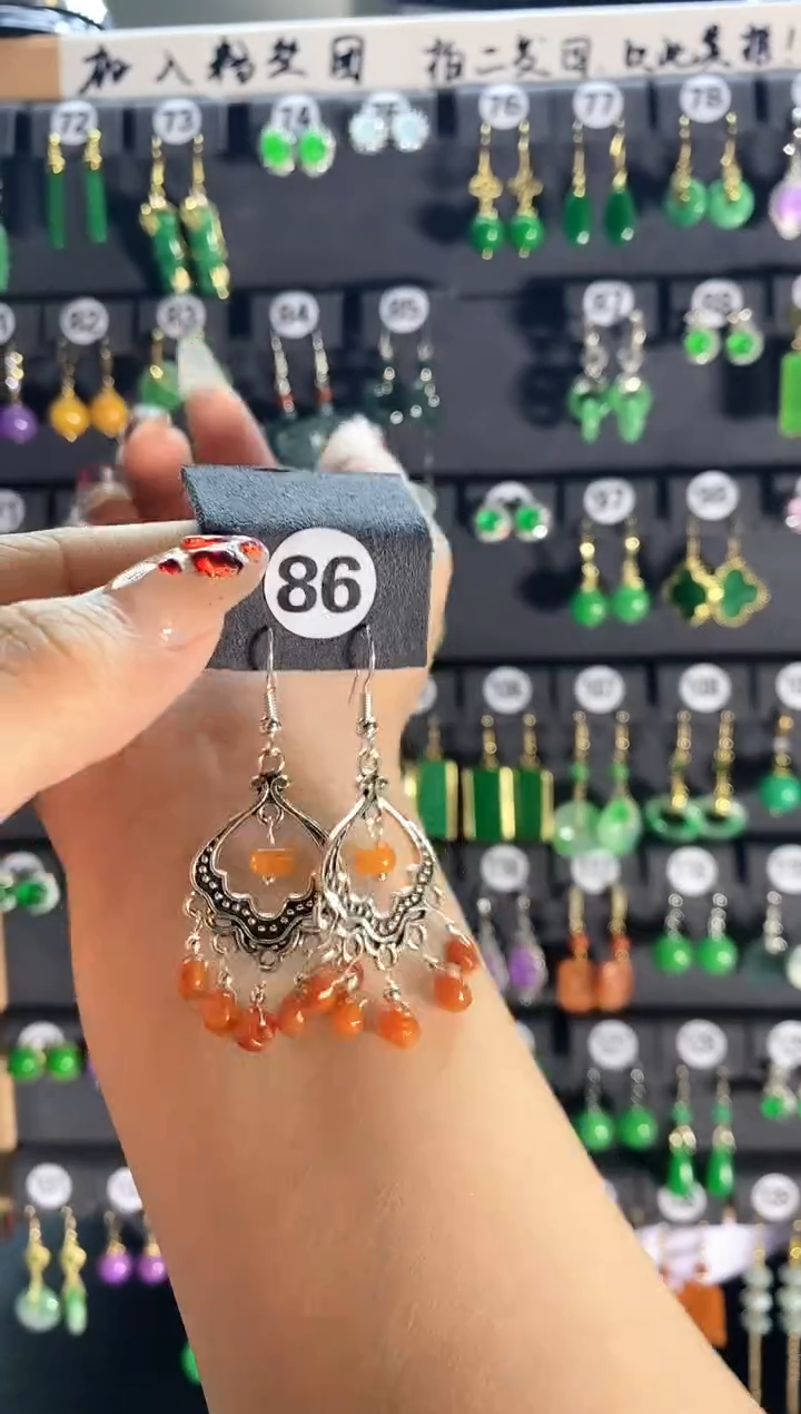 【闪购商品】翡翠耳饰银S925镶嵌86...